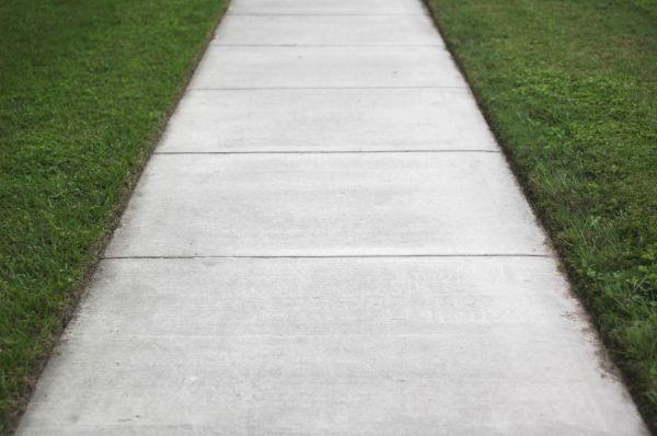 Cost of Concrete Walkway Replacement in Seattle