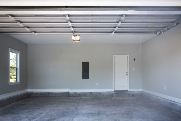 Garage Floor Pouring in Seattle