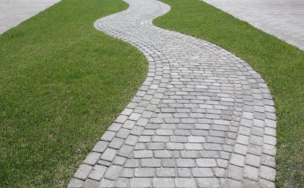 Cost of Walkway Paving in Seattle